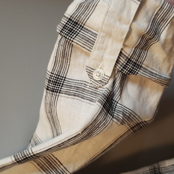 French Curve 100% Linen Roll-Tab Pullover Tunic, Small - Picture 4 of 8